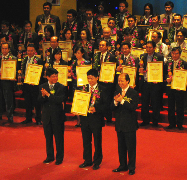 Viglacera đạt giải thưởng “Thương hiệu mạnh Việt Nam năm 2008”