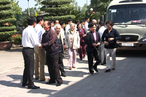 Giao lưu, gặp gỡ giữa các đồng chí nguyên Lãnh đạo TCT VIGLACERA và Nguyên lãnh đạo các đơn vị phía Nam thuộc Bộ Xây dựng