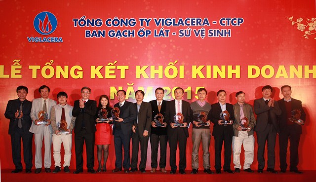 Viglacera tổng kết khối kinh doanh Ban gạch ốp lát – sứ vệ sinh năm 2015