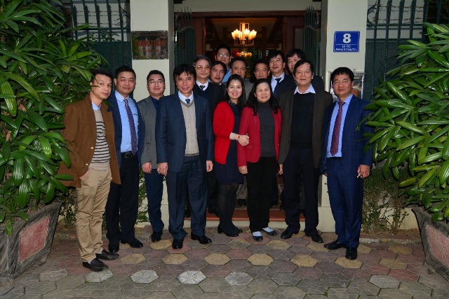 Lãnh đạo Tổng công ty Viglacera – CTCP thăm và chúc sức khỏe các đồng chí nguyên lãnh đạo Tổng công ty nhân dịp Tết Bính Thân 2016