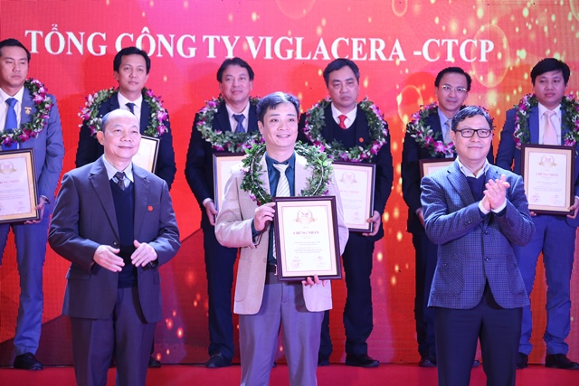VIGLACERA được vinh danh top 500 Doanh nghiệp lớn nhất Việt Nam năm 2016