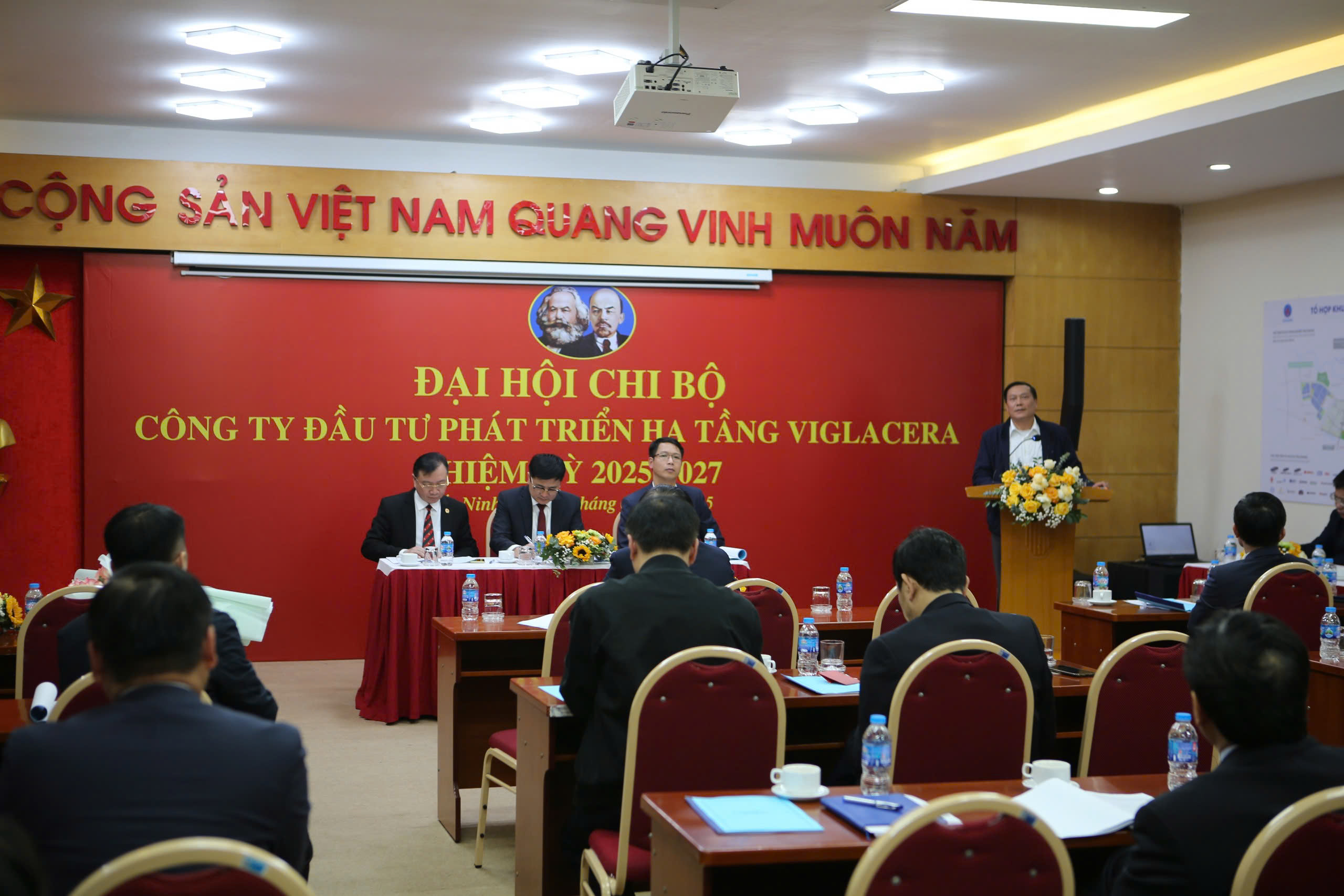 Chi bộ Công ty Đầu tư Phát triển Hạ tầng Viglacera tổ chức thành công Đại hội chi bộ nhiệm kỳ 2025 - 2027