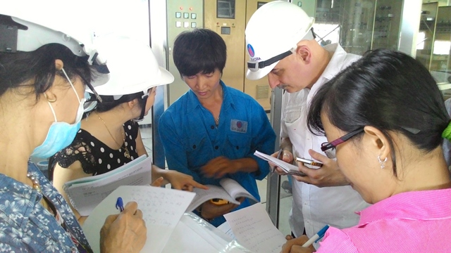 Proskills, a UK Vocational Skills Council, conducted Assessor/Internal Quality Assurer Training at subsidiaries of Viglacera Corporation – JSC